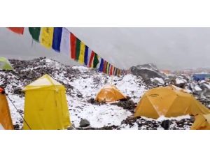 30 Kişinin Öldüğü Çığ Kamerada