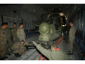 Atak Taarruz Helikopterleri İlk Kez Havadan Taşındı