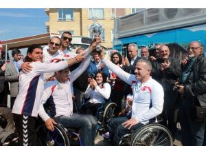 Avrupa Üçüncüsü Yosk’a Yalova’da Coşkulu Karşılama