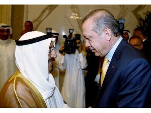 Cumhurbaşkanı Erdoğan Kuveyt Emiri İle Bir Araya Geldi