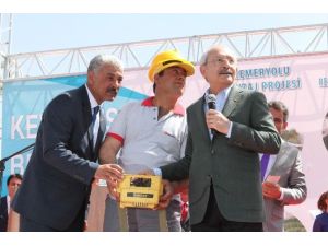 Kılıçdaroğlu Temel Atma Törenine Katıldı