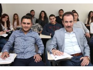 Baba - Oğul Aynı Okuldalar