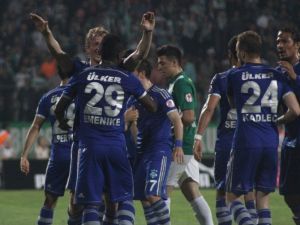 Fenerbahçe Finale Göz Kırptı