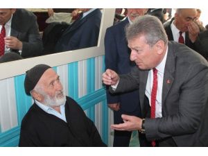 Pekşen, Chp’yi Herkesin Sığınacağı Baba Ocağı Olarak Görüyor