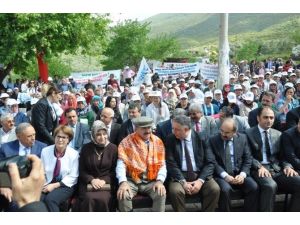 Bakan Eroğlu, Yörük Kıyafetiyle Sahaya İndi