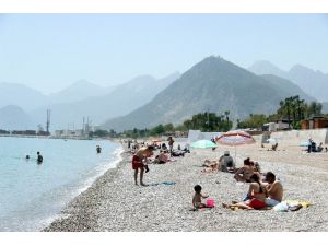 Ve Antalya ’Yaz’ı Karşıladı