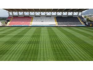 Manisa 19 Mayıs Stadı Zemini, Galatasaray Maçına Hazır