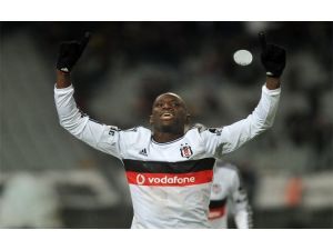 Demba Ba Takımdan Ayrı Çalıştı