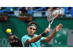 Federer İstanbul Open’da Çeyrek Finale Yükseldi