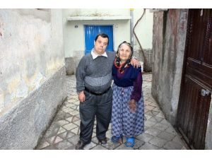 Anne Sevgisi Tüm Engelleri Aştı