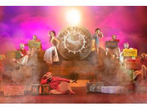 Antalya Tiyatro Festivali’nde Bollywood Rüzgarı Esecek