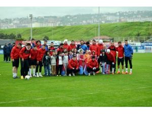 Trabzonspor, Yağmur Altında Çalıştı