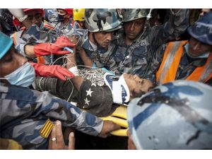 Enkazdan 5 Gün Sonra Sağ Çıktı