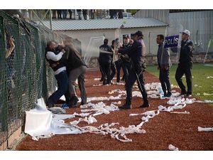 Osmaneli Gençlerbirliğispor’a 6 Maç Saha Kapatma Cezası Verildi