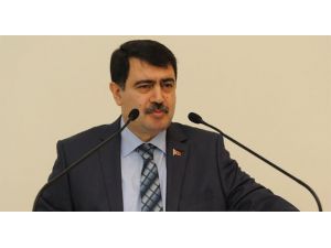 Vali Şahin’den ‘1 Mayıs’ Tweeti