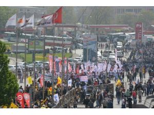 Bursa’da Polis Biber Gazı Değil Karanfil Attı