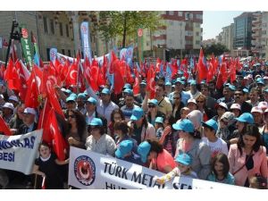 Çerkezköy’de Örnek 1 Mayıs Kutlaması