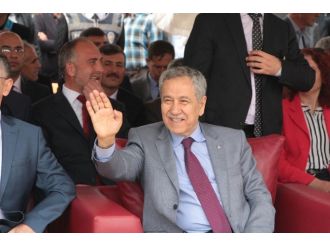 Başbakan Yardımcısı Arınç Gördes’te