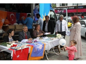 Ak Parti Adayı Prof. Ethem Tolga’ya Vatandaşlardan Yoğun İlgi
