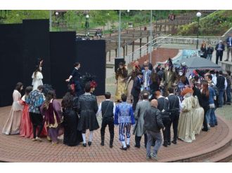 16. Karadeniz Uluslararası Tiyatro Festivali Başladı