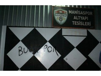 Manisaspor’a Çirkin Saldırı