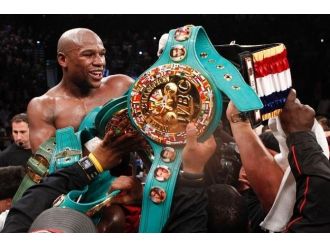 Asrın Maçının Galibi Floyd Mayweather Oldu