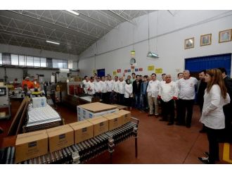 Geleceğin Aşçıları Yağ Üretimini Yerinde Gördü