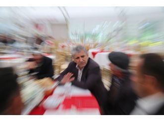 Elibol: “Dualarımız Tüm Askerlerimize”