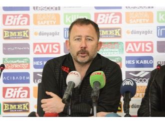 Sergen Yalçın: İki Günde Bir Maç Oynuyoruz