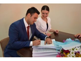05.05.2015 Tarihi Nikah Salonlarını Doldurdu