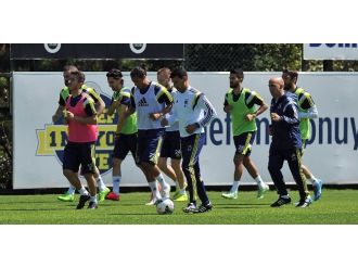 Fenerbahçe 7 Eksikle Çalıştı