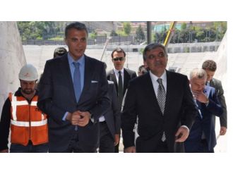 Abdullah Gül Stadı Öve Öve Bitiremedi