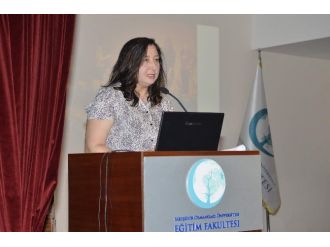 Öğrenciler 100 Görme Engelli Vatandaşa Beyaz Baston Aldı