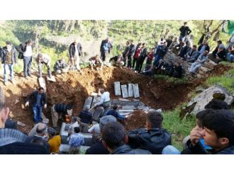 Zap Suyuna Düşenler Toprağa Verildi