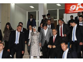 Davutoğlu Mhp Seçim Bürosunu Ziyaret Etti