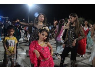 Romanların Hıdrellez Eğlencesi Coşturdu