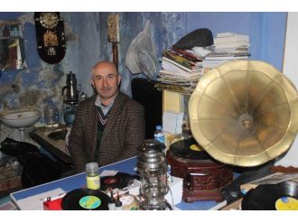 Emekli Vatandaşın ‘Antika’ Merakı