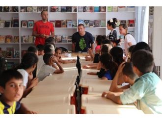 Fenerbahçeli Yıldızdan Silopi’ye Spor Malzemesi Desteği