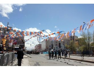 Ağrı Başbakanı Bekliyor