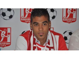 Balıkesirspor İle Yollarını Ayırdı