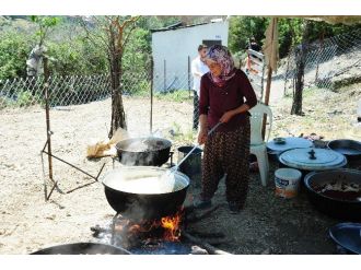 Bakan Eroğlu İzmir’de Hıdrellez Şenliğine Katıldı
