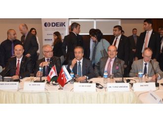 Bakan Eker, Tarım Yuvarlak Masa Toplantısına Katıldı