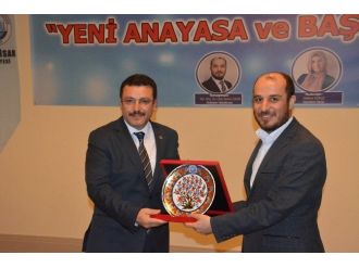 Trabzon’da Başkanlık Sistemi Tartışıldı