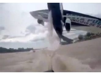 Bir Uçak Gördüm Sanki !