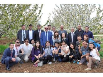 Gülün Ardından Bu Kez Kiraz İçin İlk Kafile Geldi