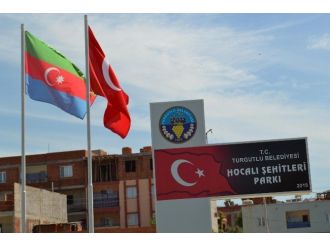 Azerbaycan Bayrağının Ters Asıldığı Ortaya Çıktı