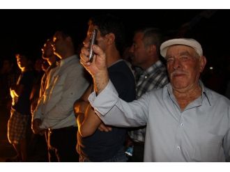 Bakan Zeybekci’den Gece Mitingi