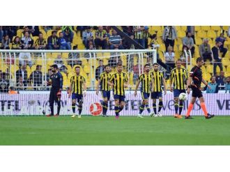 F.bahçe’de ’Kart’ Alarmı