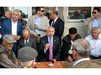 Kılıçdaroğlu Vatandaşlarla Sohbet Etti