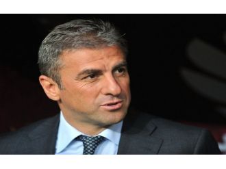 Burak Ve Sneijder’e Teşekkür Etti